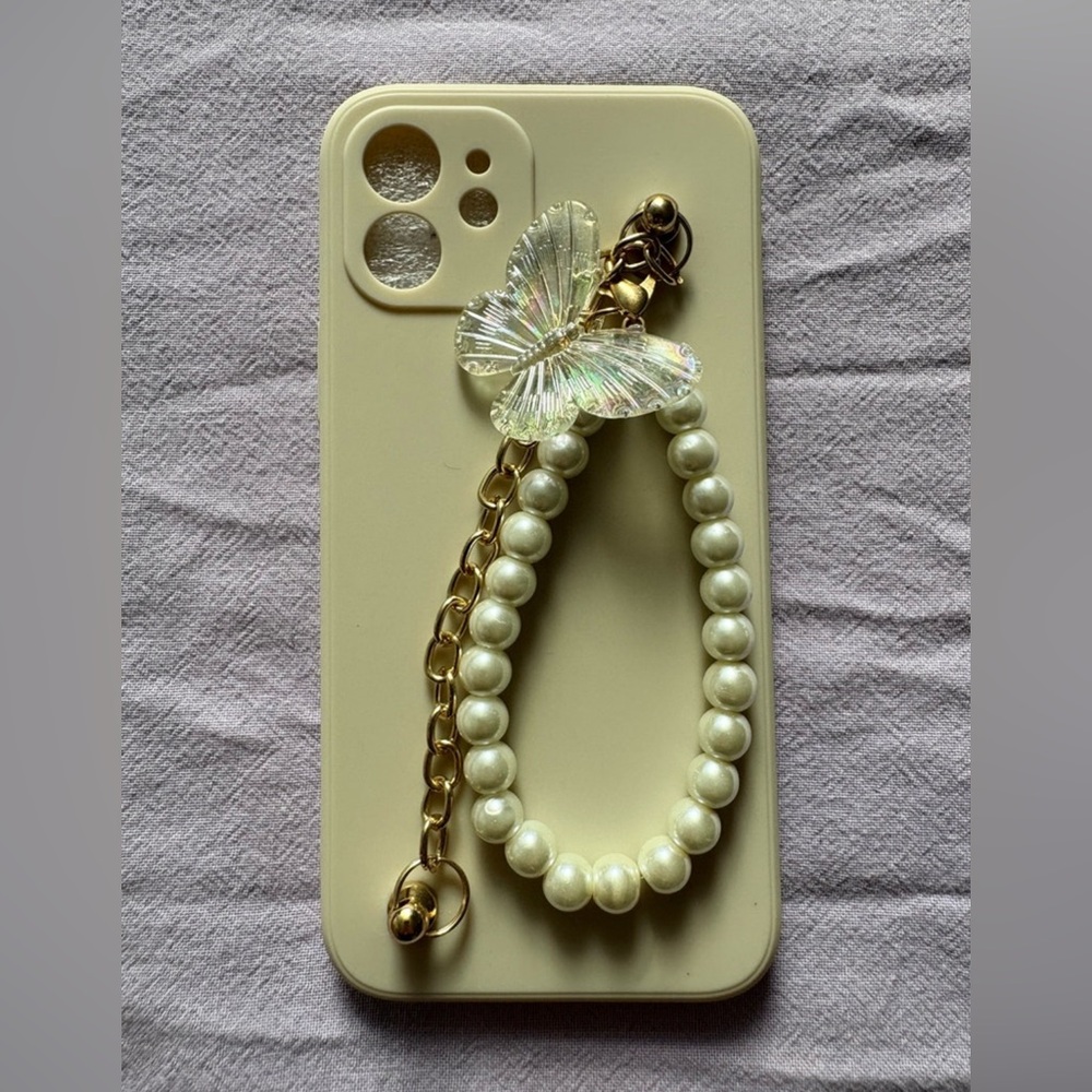 Elegant Pearl and Gold Butterfly Phone Charm